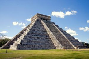 ¿Cómo llamaban los mayas a los españoles?