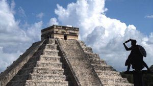 ¿Qué culturas tienen los mayas?